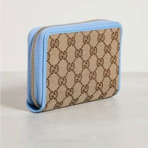 Vintage Gucci Blue Canvas Zip around Wallet